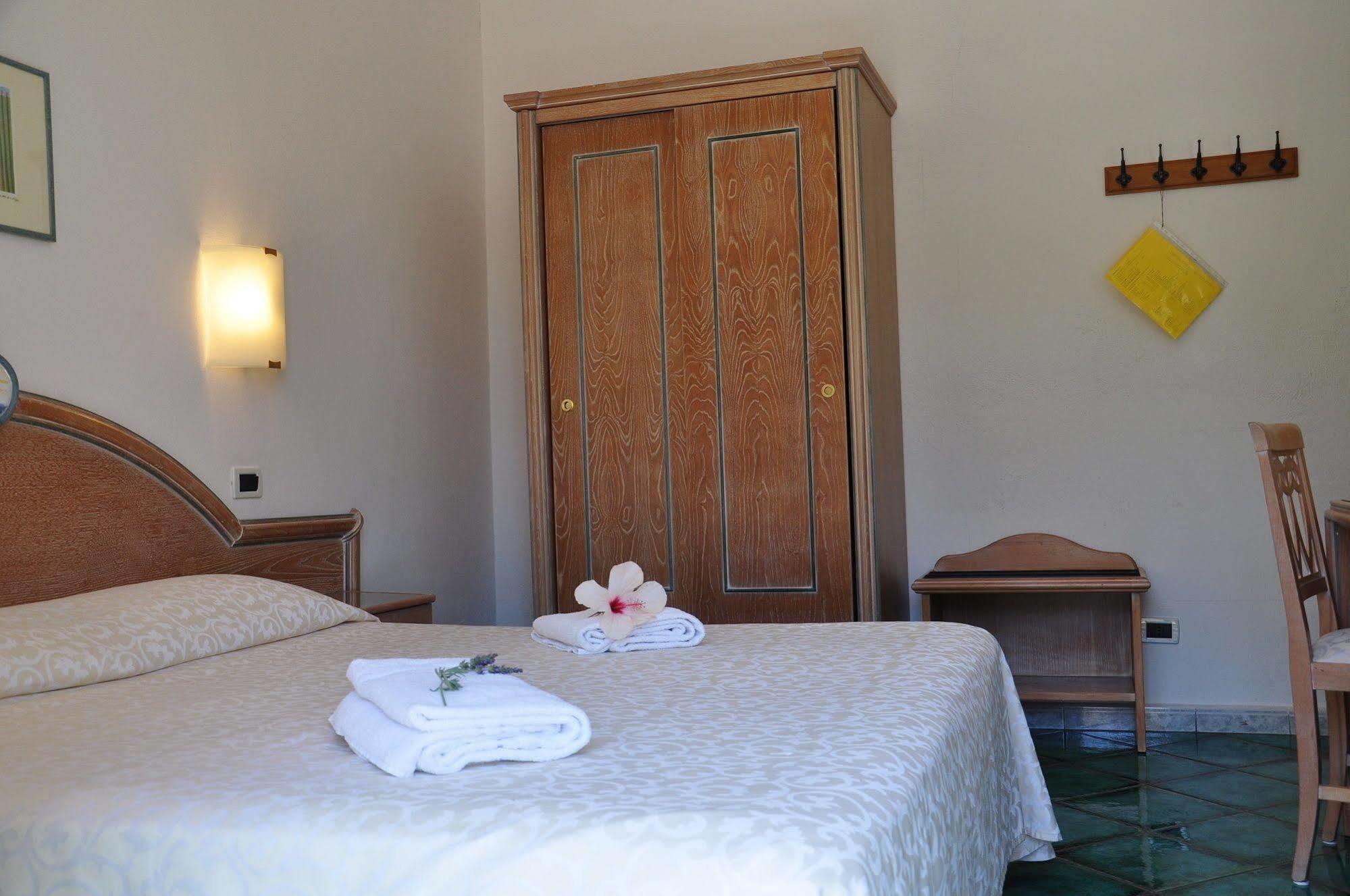 Hotel La Marticana Ischia Luaran gambar